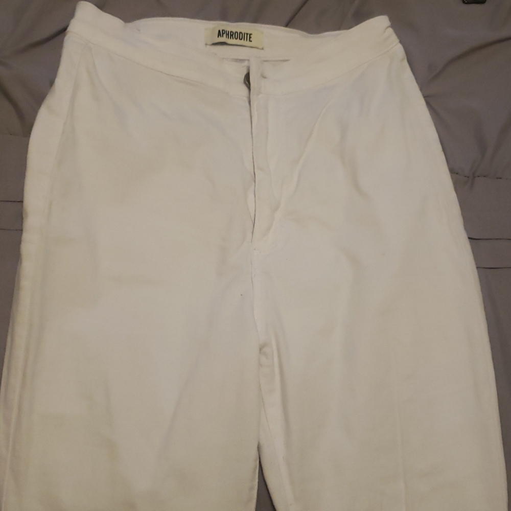 Size 7 white jeans